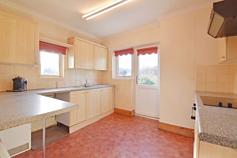 Kitchen- click for photo gallery